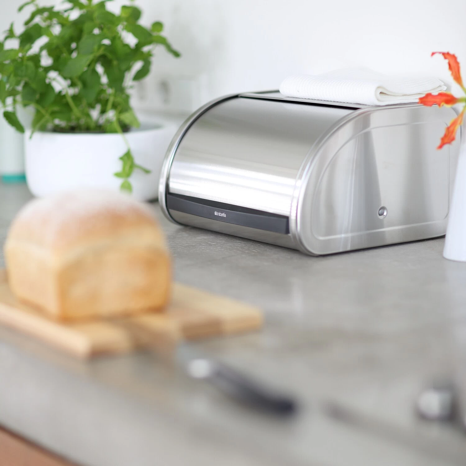 Brabantia Roll Topp Brotbox Medium, Matt Steel – Bild 4