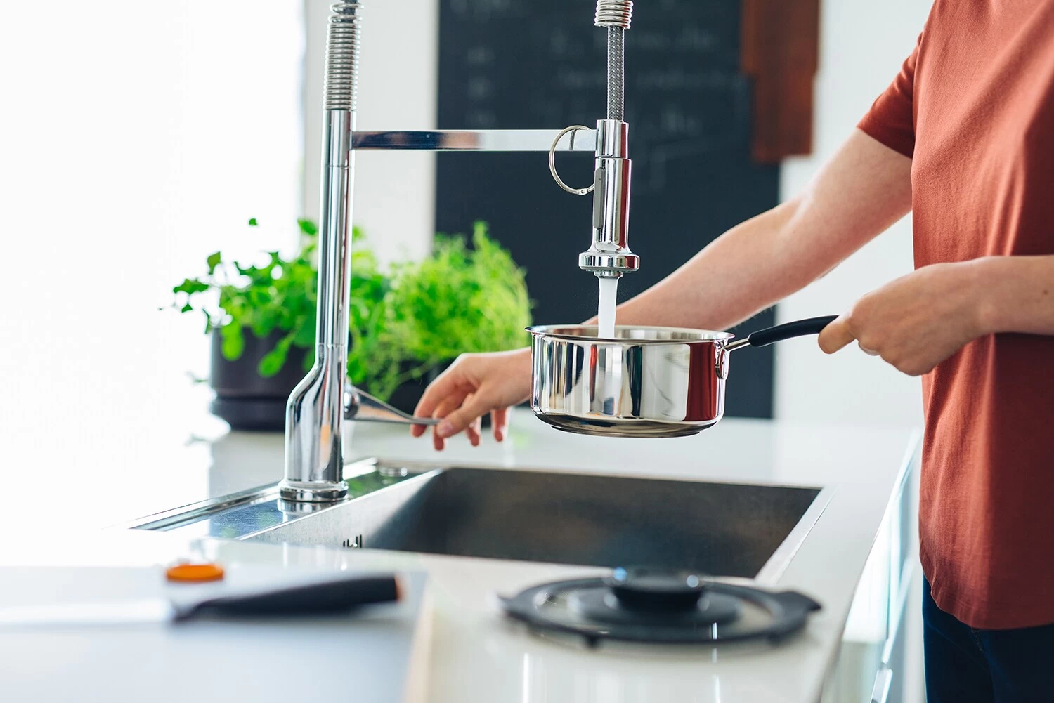 Fiskars Functional Form Kochtopf 1,5L – Bild 4