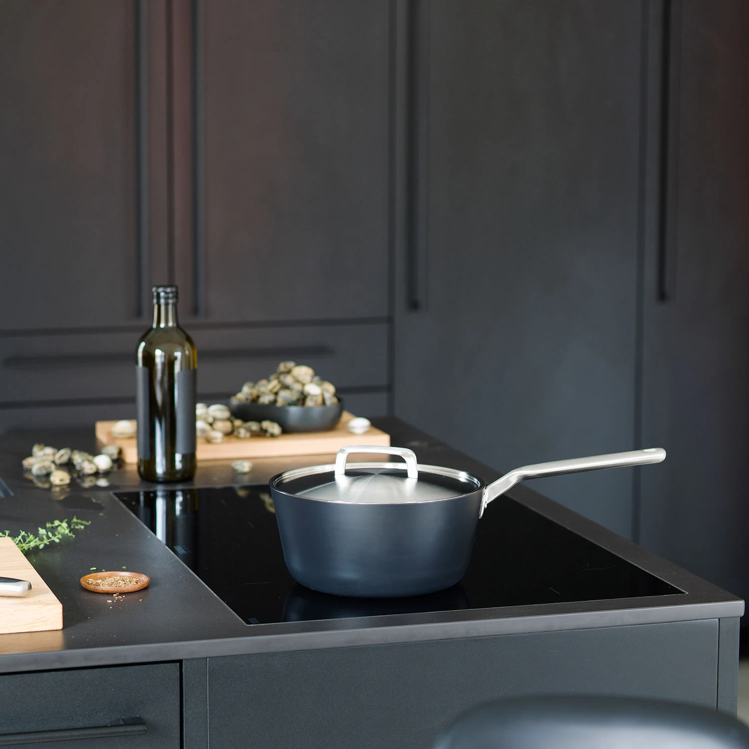 Fiskars Rotisser Traktörpfanne Gross Kante 24 Cm – Bild 3