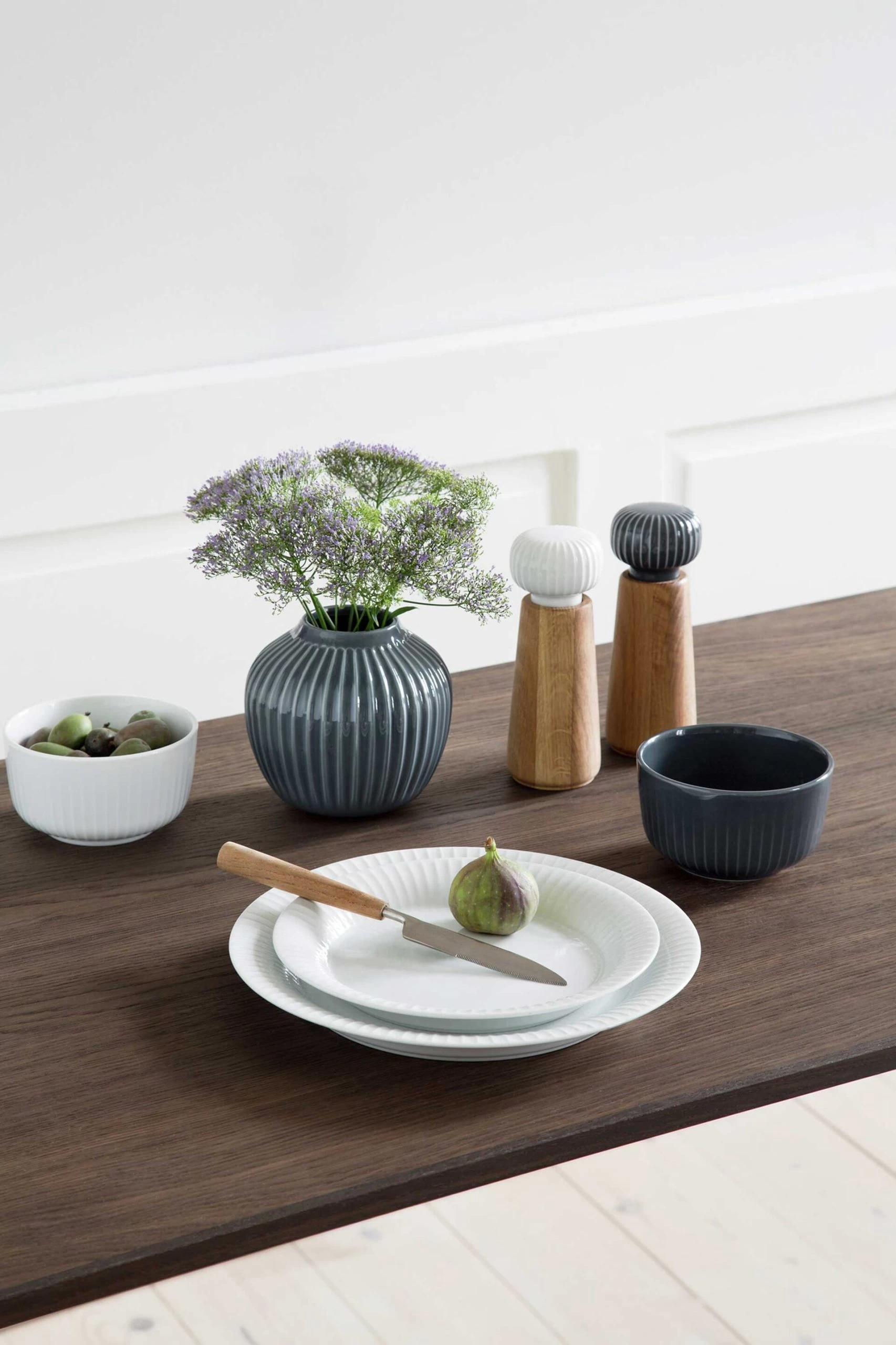 Kähler Hammershøi Kräutermühle Large, Dunkelgrau – Bild 5