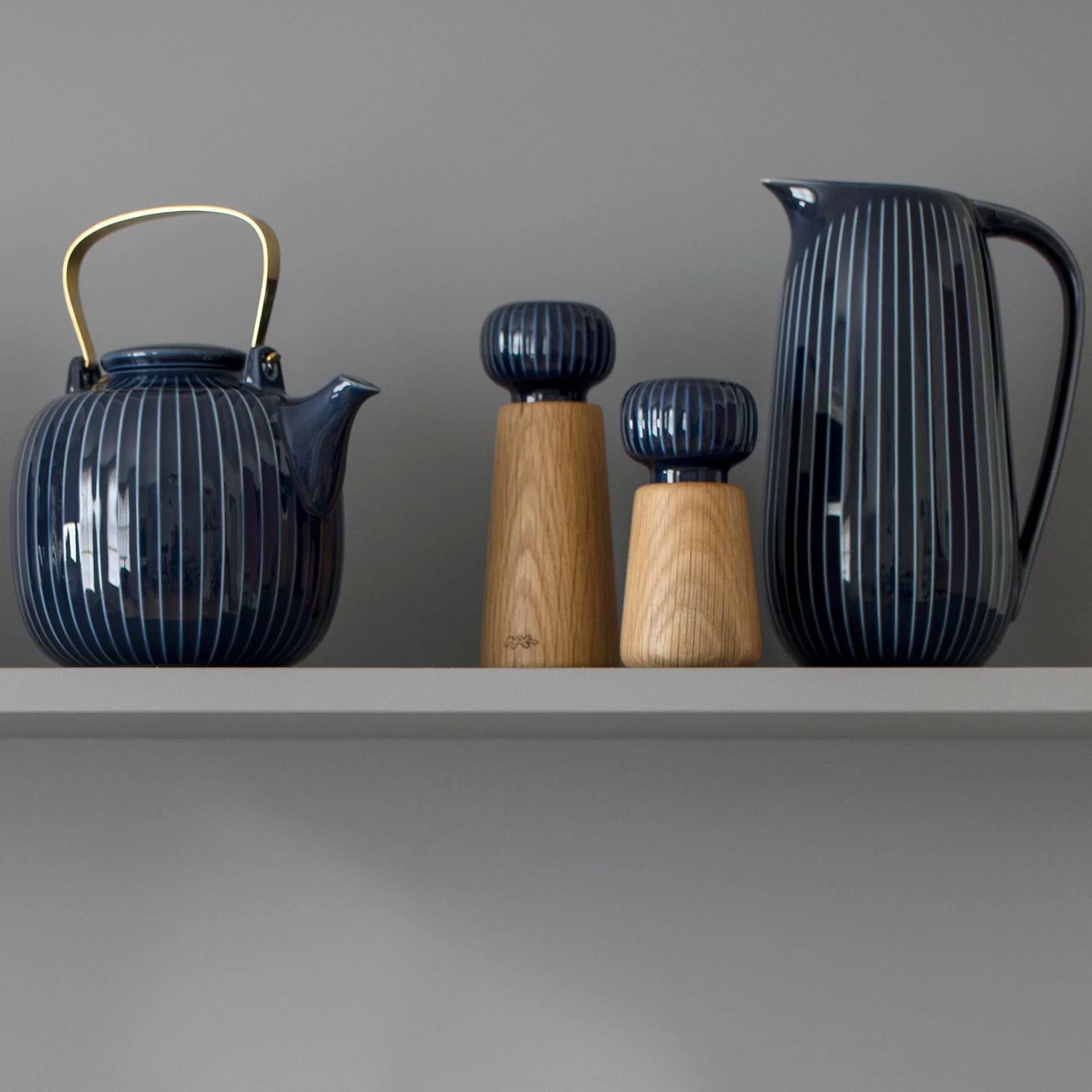 Kähler Hammershøi Kräutermühle Large, Dunkelgrau – Bild 2